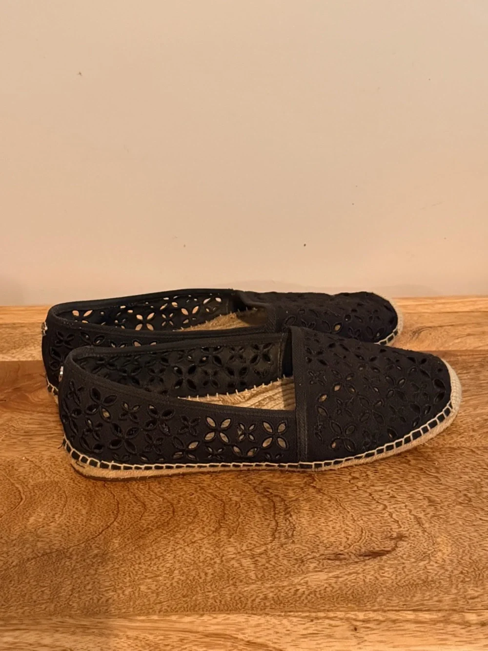 MICHAEL Michael Kors Black Laser-Cut Espadrille Flats